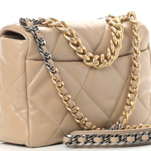 Chanel 19 Large Lambskin Beige Tan New In Box 100% authentic - Picture 2 of 3